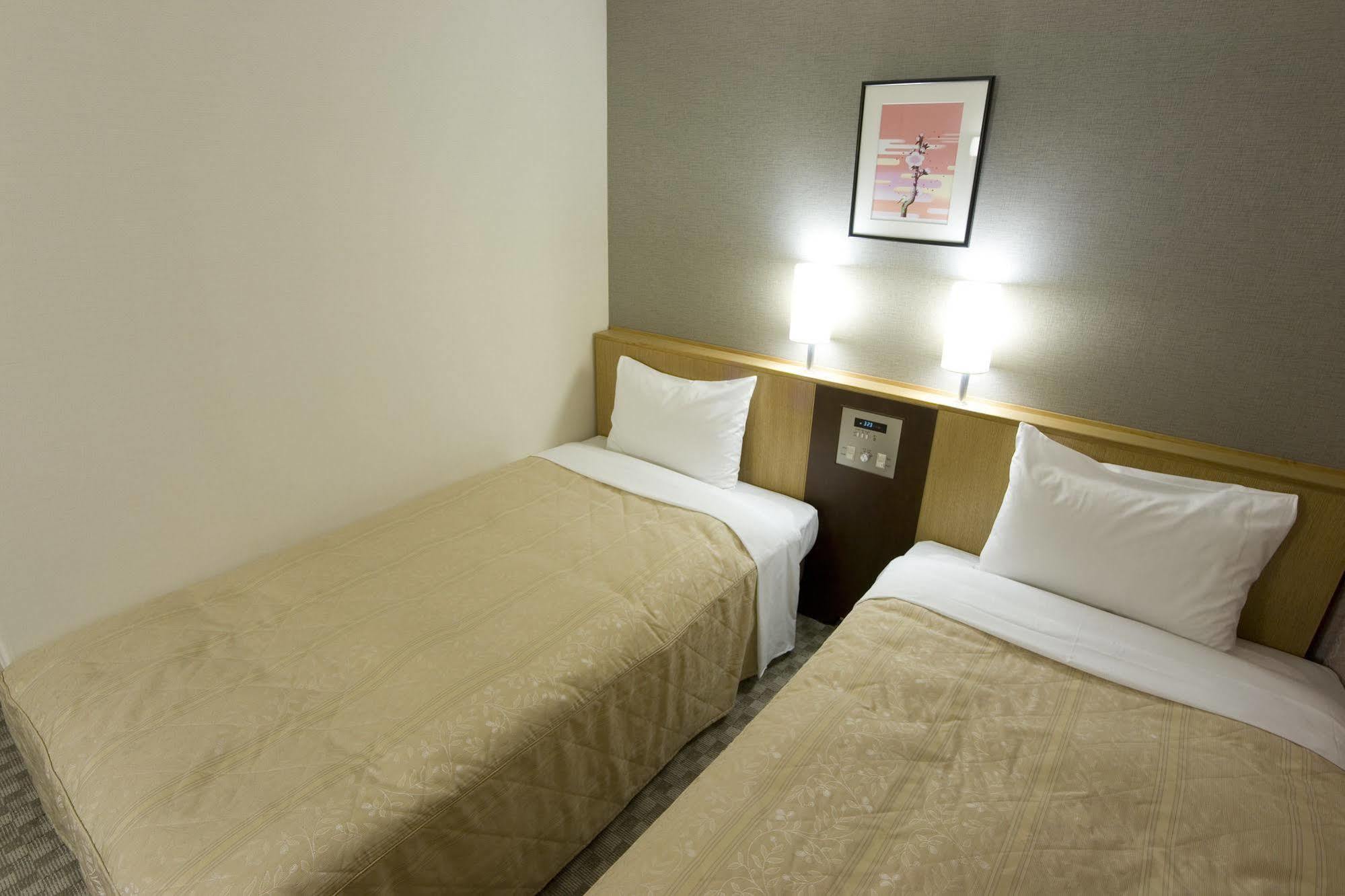 Unizo Inn Tokyo Asakusa Luaran gambar